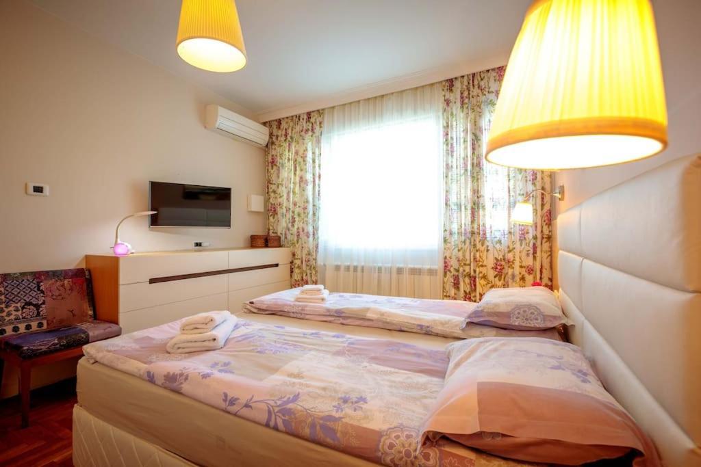 Green Apartment - Top Location, Near City Center! Sofia Luaran gambar