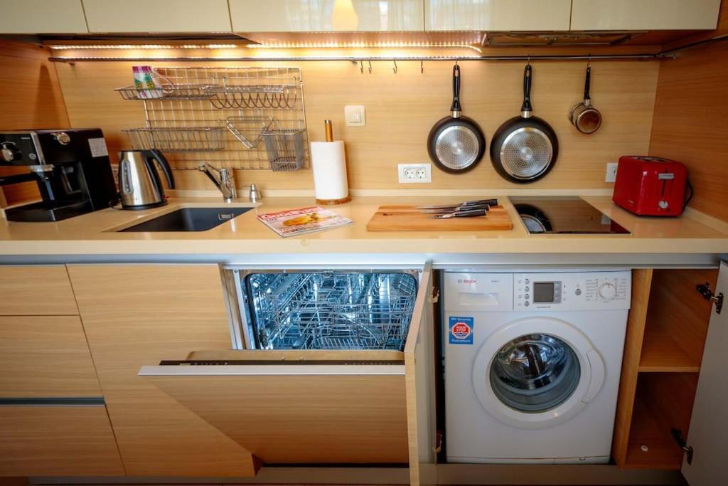 Green Apartment - Top Location, Near City Center! Sofia Luaran gambar