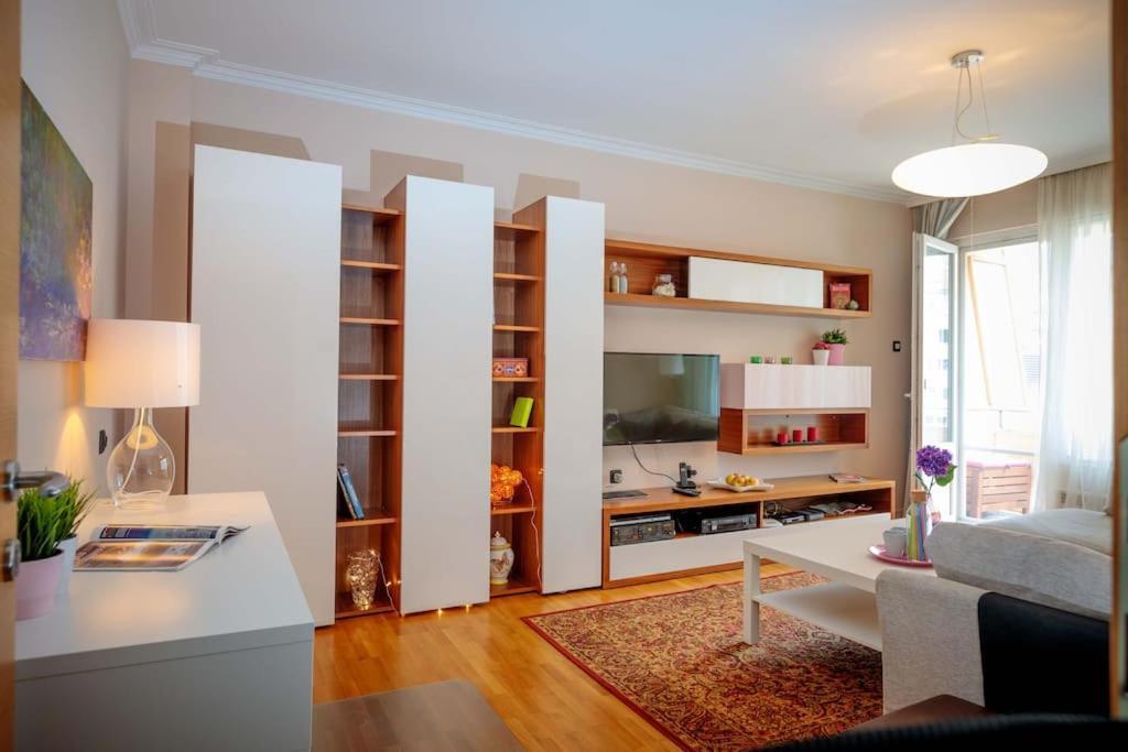 Green Apartment - Top Location, Near City Center! Sofia Luaran gambar