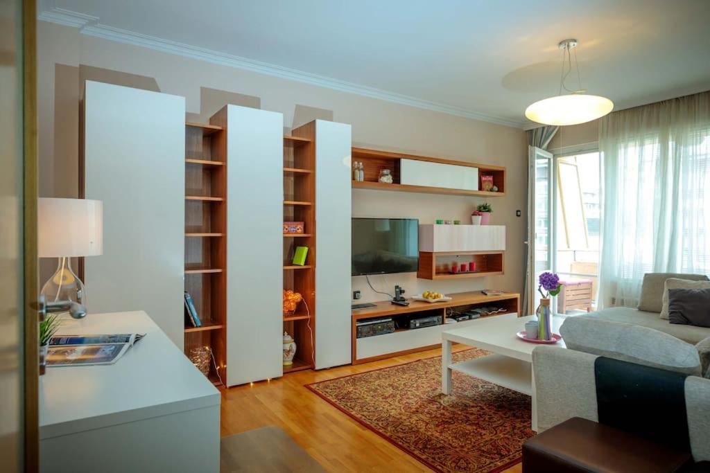 Green Apartment - Top Location, Near City Center! Sofia Luaran gambar